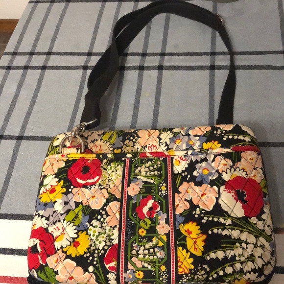 Vera Bradley case - Picture 3 of 4